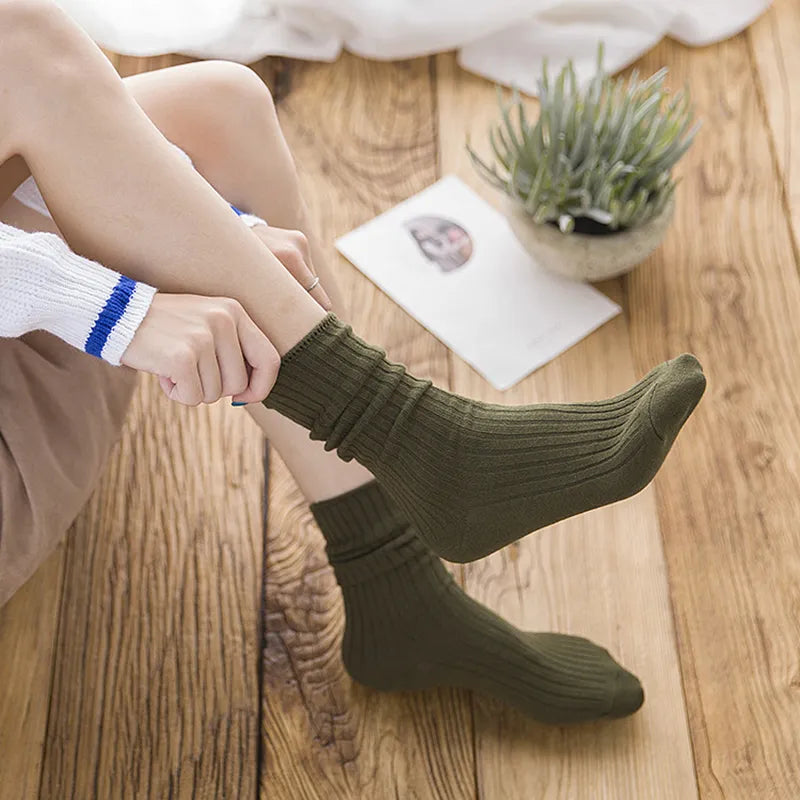 Cozy Retro Long Cotton Socks: Winter Essentials