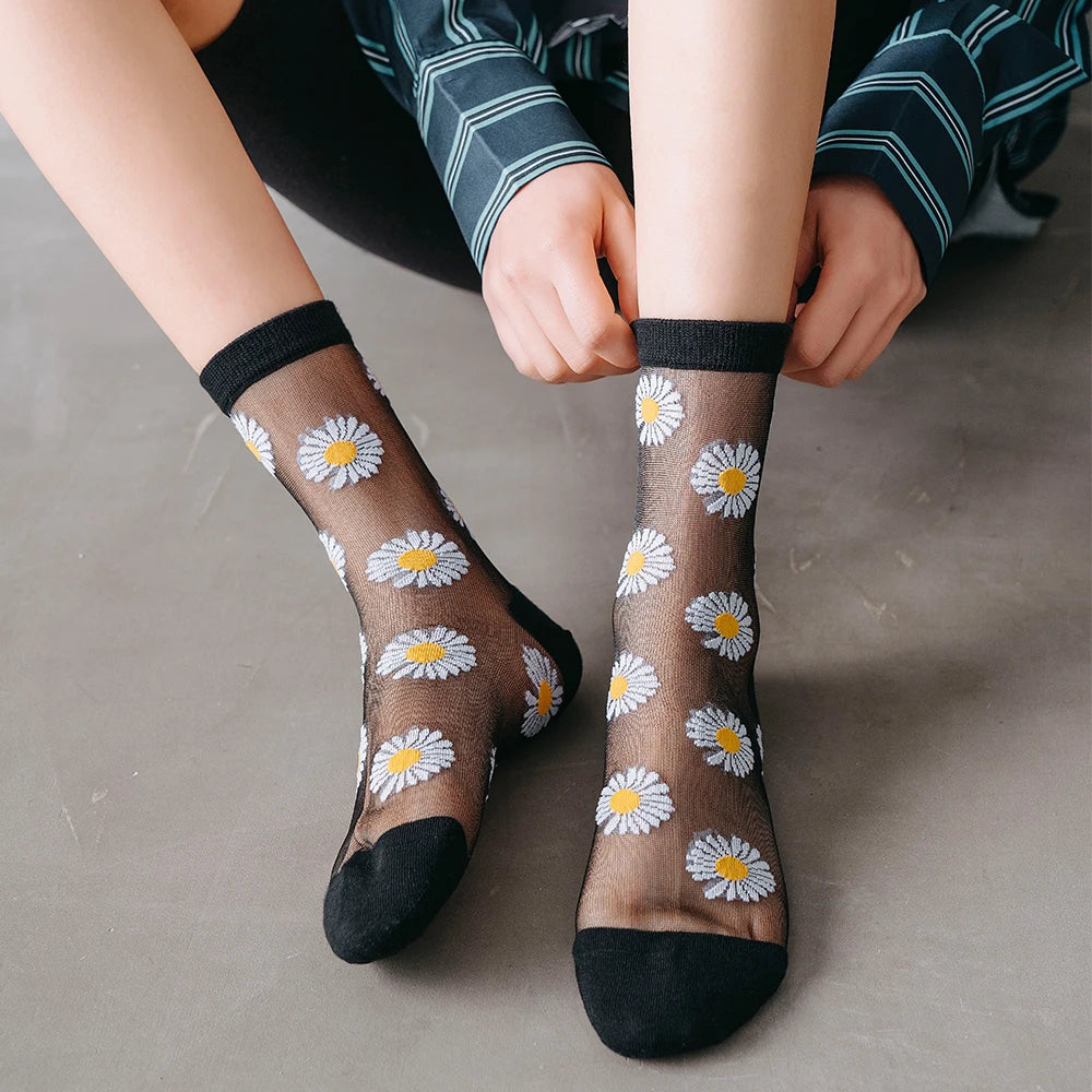 3 pairs super set of women's summer floral socks - delicate crystal-clear daisies, stylish and comfy!