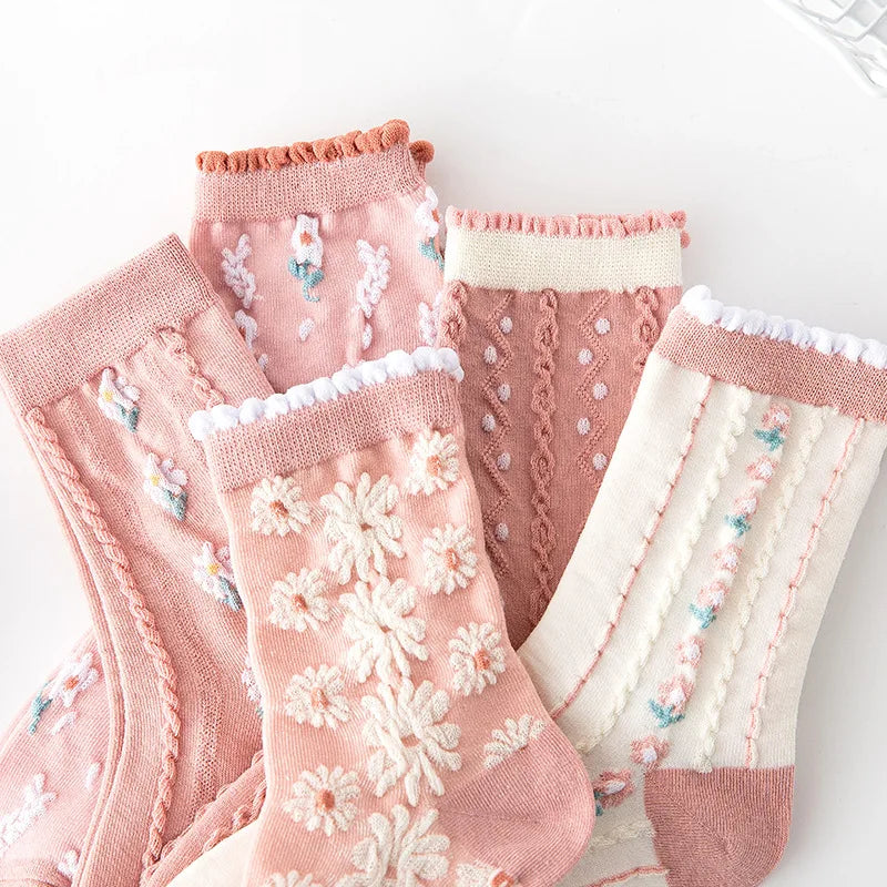 5 Pairs of Retro Embroidery Woman and girls Socks