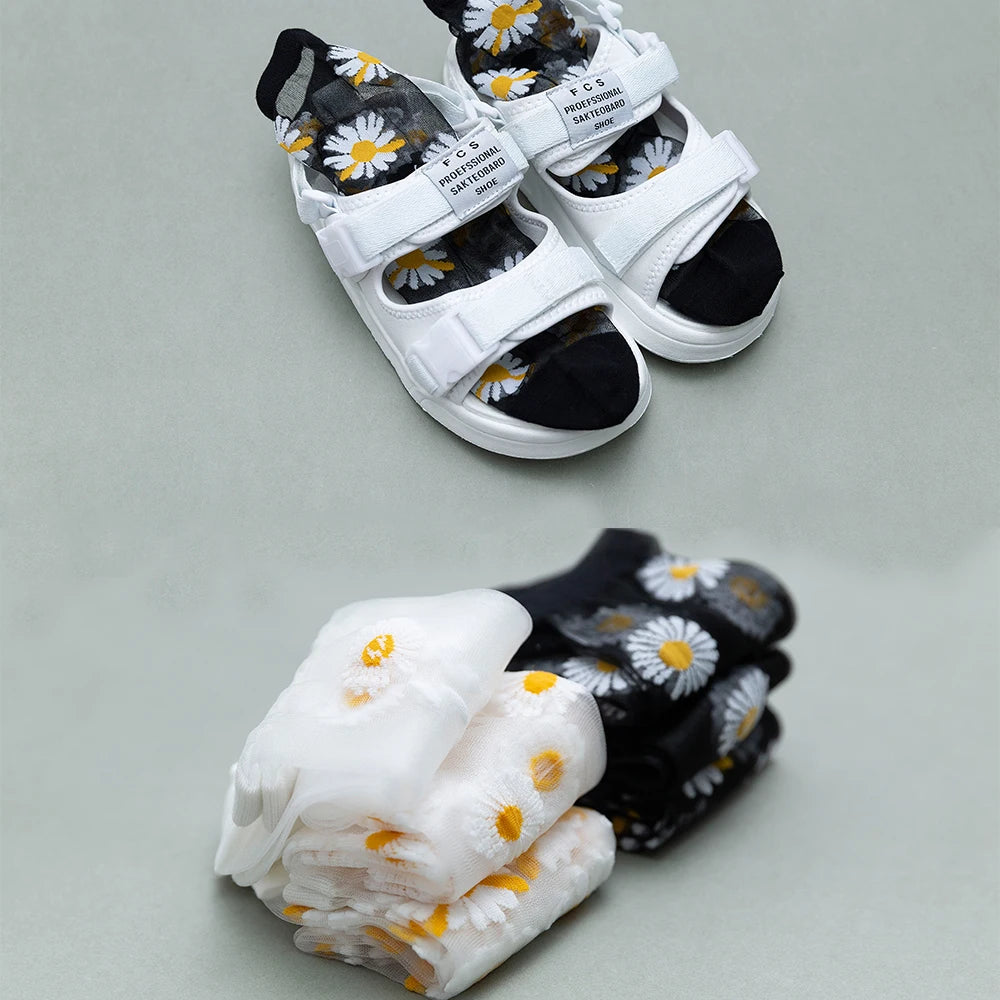 3 pairs super set of women's summer floral socks - delicate crystal-clear daisies, stylish and comfy!