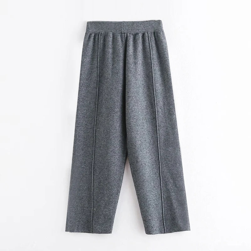 Sophisticated solid knitted two-piece set with turtleneck batwing sweater and casual wide leg pants loungewear set
