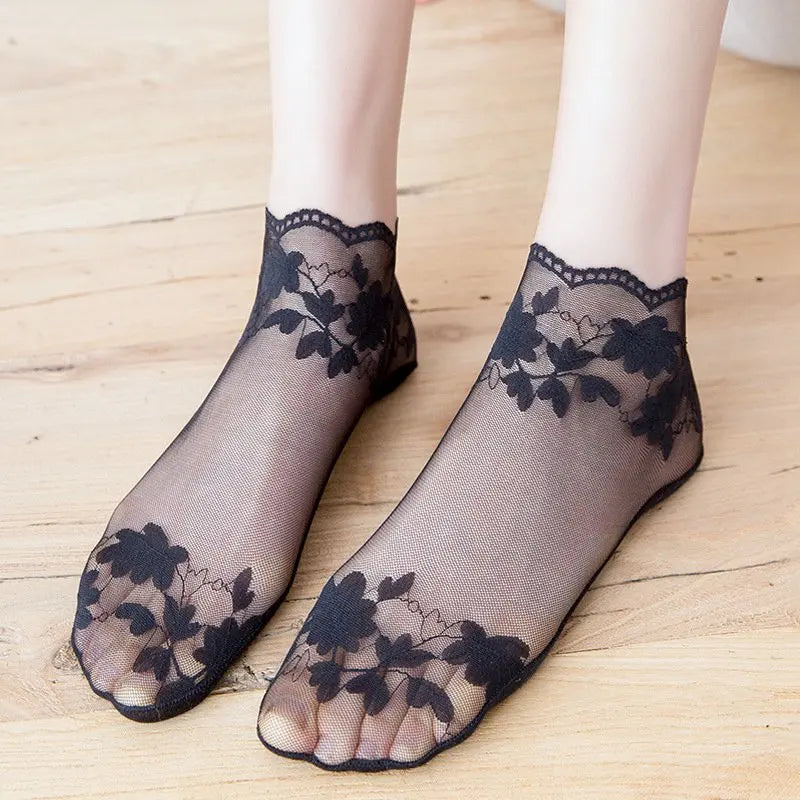 Women's cute elegant lace ankle socks