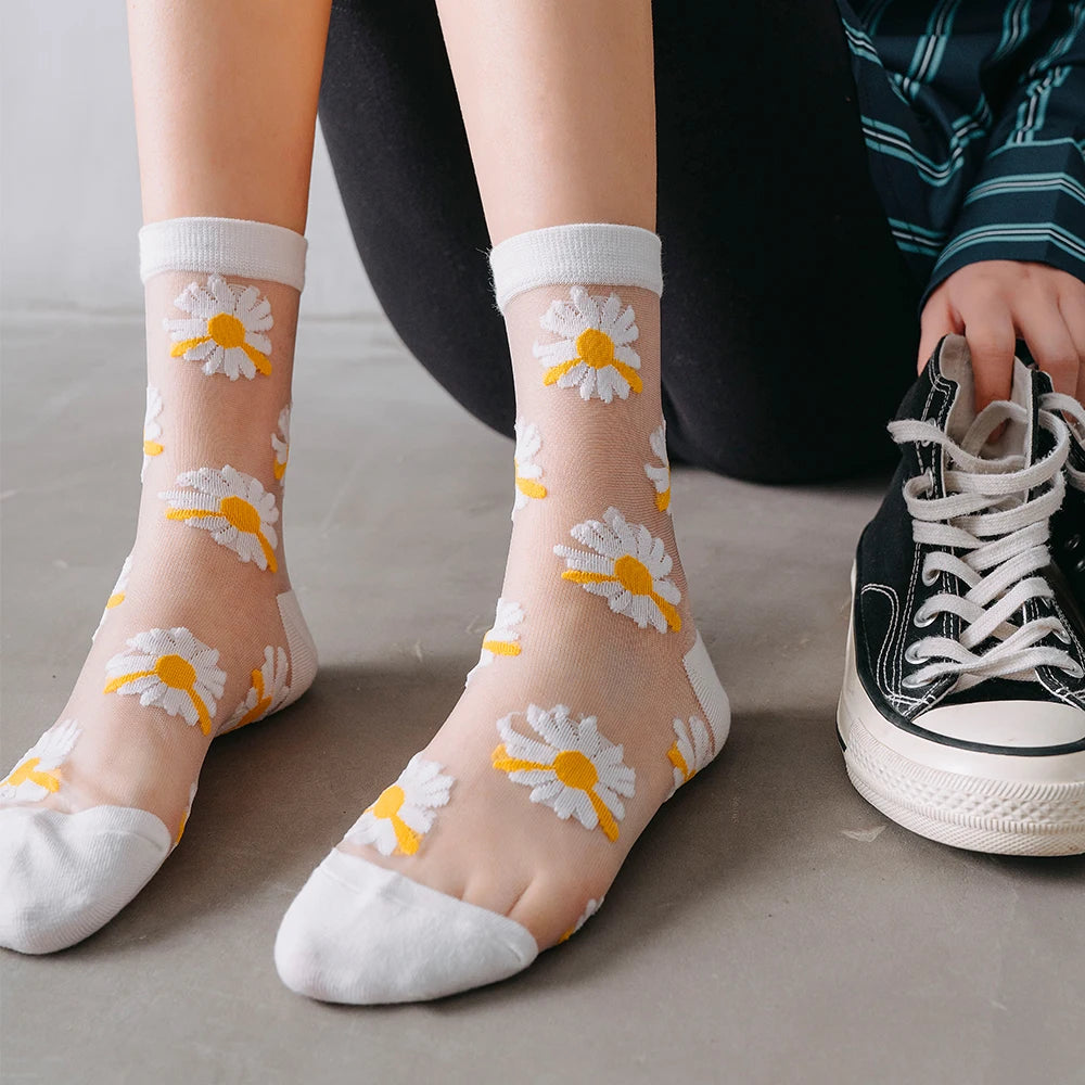 3 pairs super set of women's summer floral socks - delicate crystal-clear daisies, stylish and comfy!