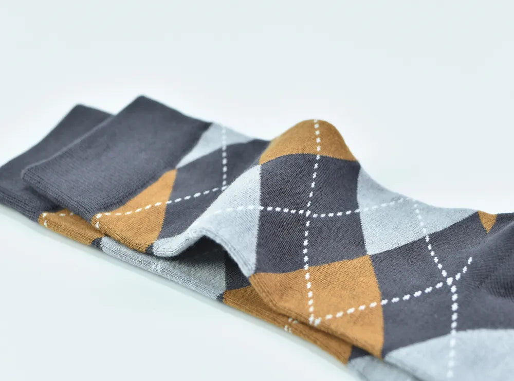 Gemusterte Trendsocken für Herren aus weicher und atmungsaktiver Baumwolle, hochwertiger Tragekomfort in Übergrößen