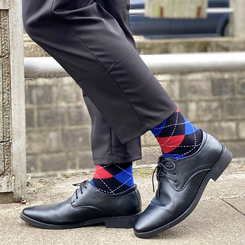 Gemusterte Trendsocken für Herren aus weicher und atmungsaktiver Baumwolle, hochwertiger Tragekomfort in Übergrößen