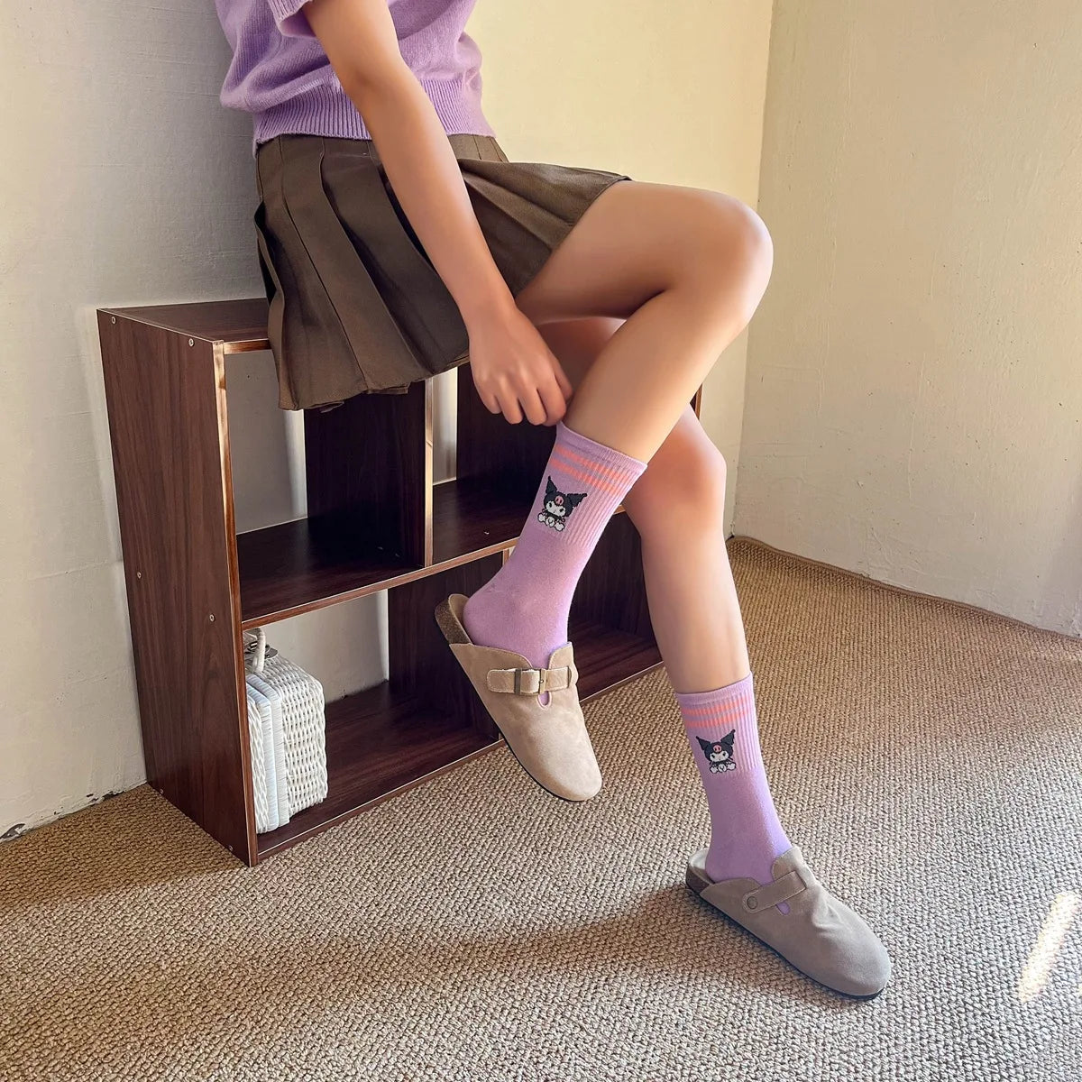 Lila Cartoon-Socken: Enthüllen Sie Ihre innere süße Hexe mit Disney Sanrio Kuromi! Mädchen, Damen, Kinder
