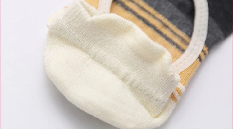 Luxurious silicone non-slip cotton yoga socks for women 5 toes to elevate your practice with style and comfort