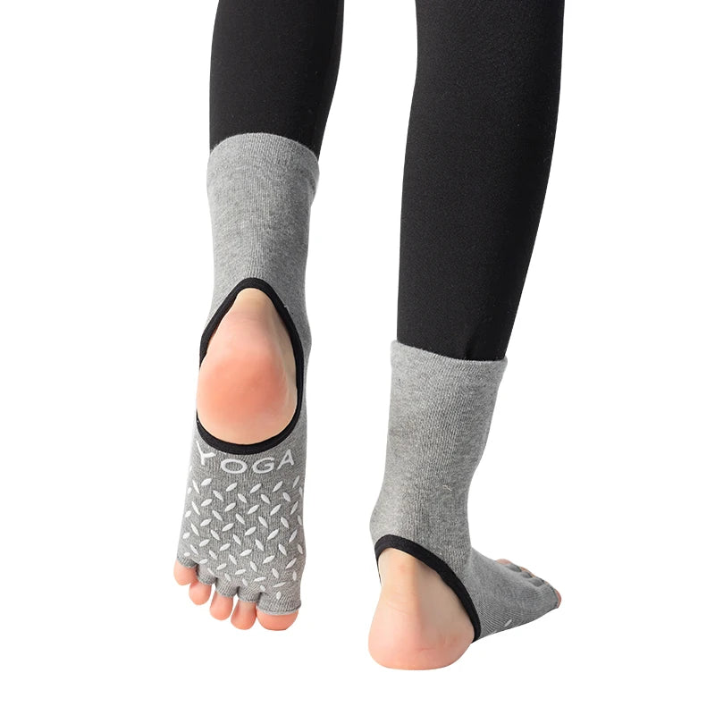 Silicone non-slip toeless yoga pilates socks with five fingers for women in fitness, sport, dance, ballet – elegant ankle socks for the active lady