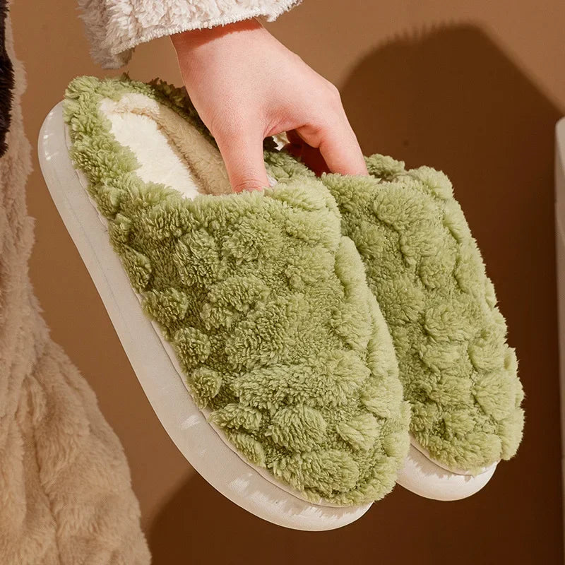 New plush slippers for couples warm home elegance for couples, featuring thickened anti-slip bottoms, baotou design, and luxurious cotton comfort