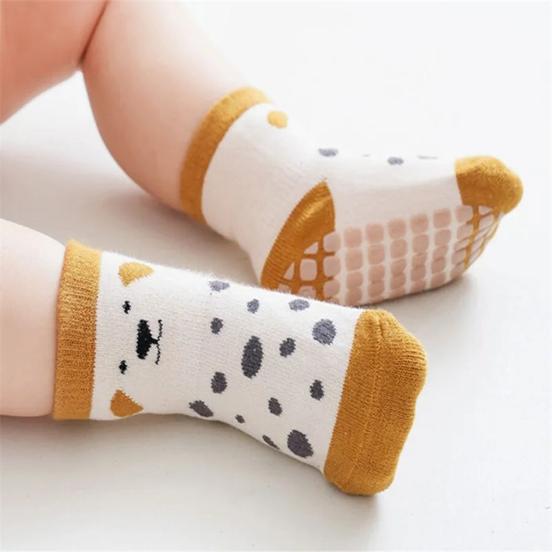 Adorable stripes toddler baby socks have Non-Slip bottom cotton comfort for Girls and Boys newborn to 5 years