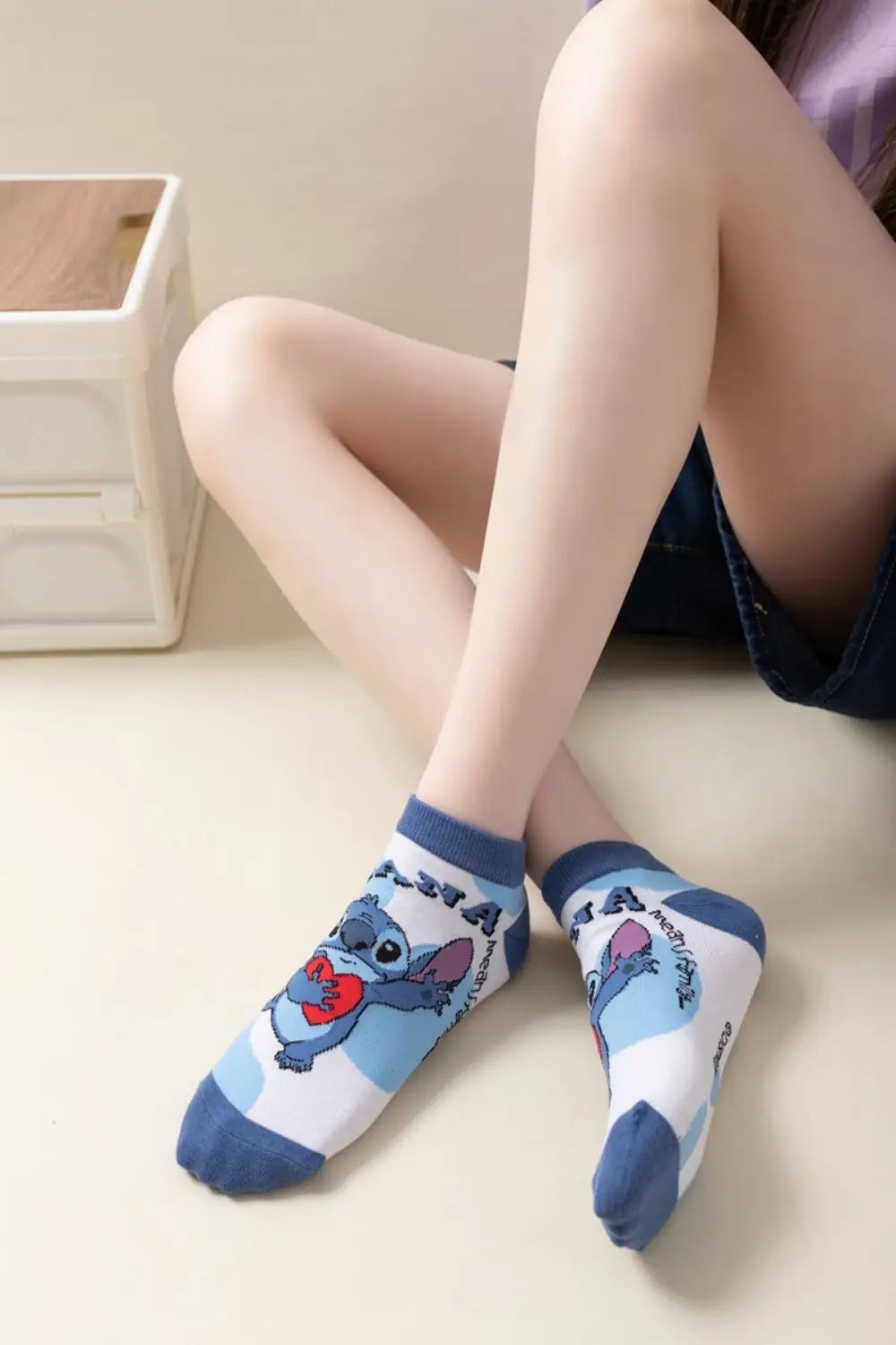 Chaussettes de dessin animé Disney Stitch - Chaussettes en coton pour enfants, cadeaux de Noël Kawaii pour garçons ou filles