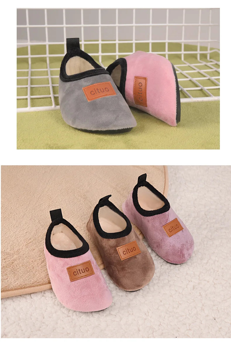 Winter comfort for little feet: kids plush floor shoes - cozy warmth, soft anti-slip design, ideal for nursey and school