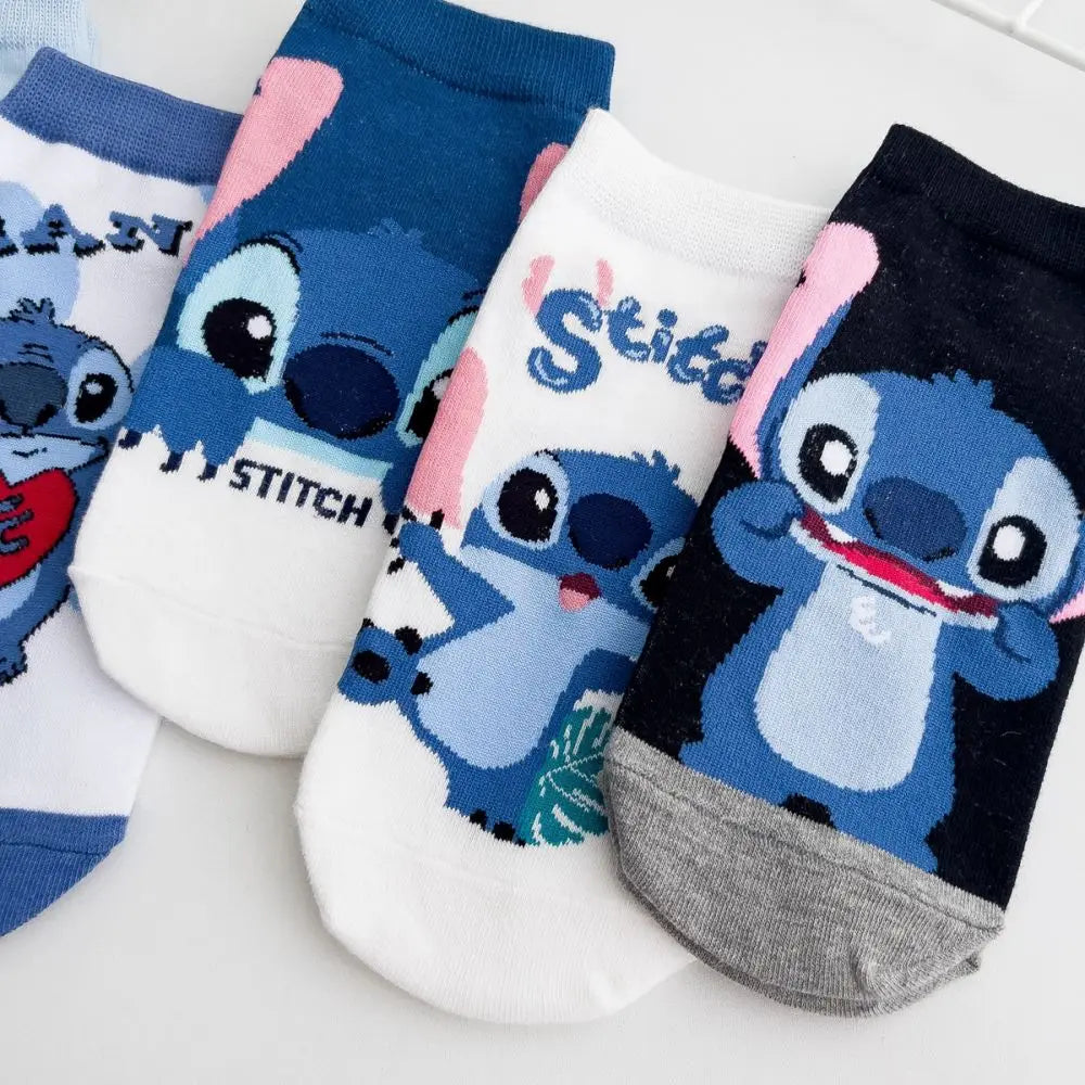 Chaussettes de dessin animé Disney Stitch - Chaussettes en coton pour enfants, cadeaux de Noël Kawaii pour garçons ou filles