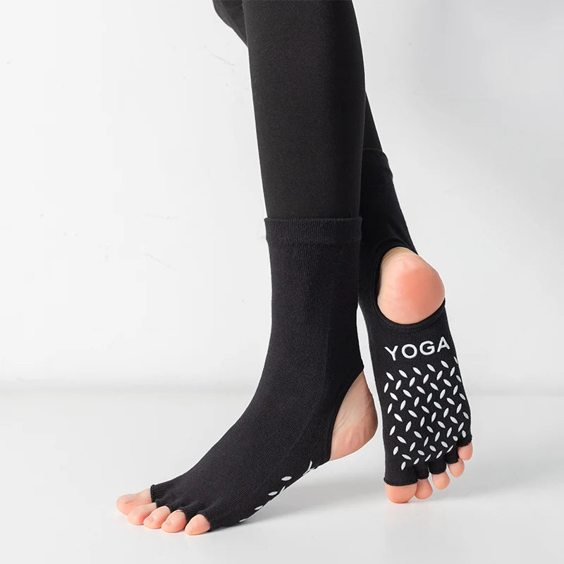 Silicone non-slip toeless yoga pilates socks with five fingers for women in fitness, sport, dance, ballet – elegant ankle socks for the active lady