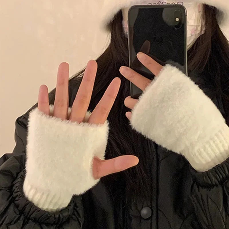 Winter luxury with mink fleece fingerless gloves