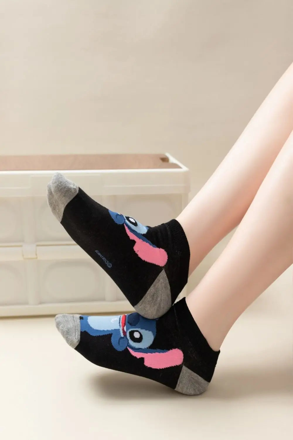 Chaussettes de dessin animé Disney Stitch - Chaussettes en coton pour enfants, cadeaux de Noël Kawaii pour garçons ou filles