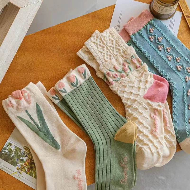 Tulip pink floral short socks for girls