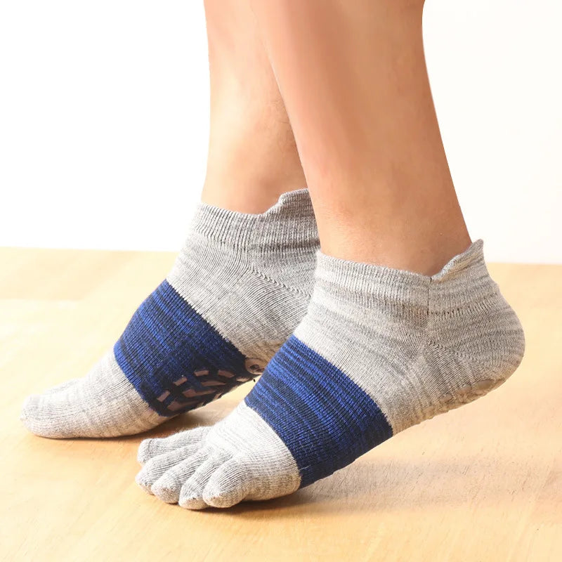 Full toe yoga socks cotton, cartoon design, silicone non-slip grip, perfect for pilates yoga barre workout or general fitness activities or workout