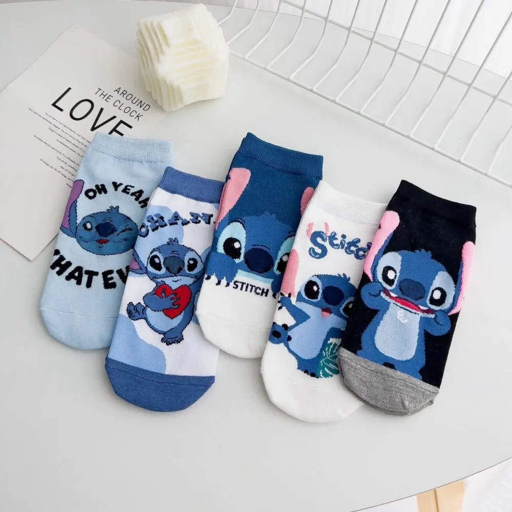 Chaussettes de dessin animé Disney Stitch - Chaussettes en coton pour enfants, cadeaux de Noël Kawaii pour garçons ou filles