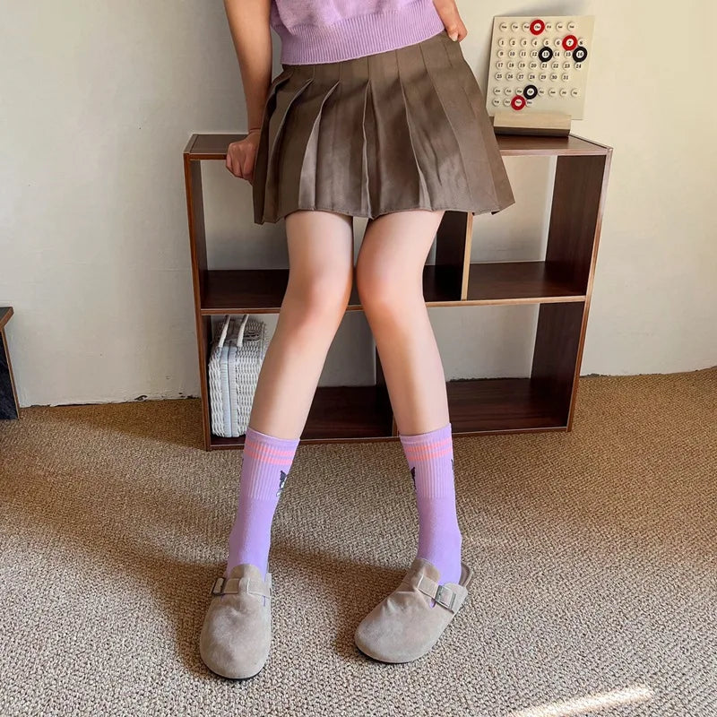 Lila Cartoon-Socken: Enthüllen Sie Ihre innere süße Hexe mit Disney Sanrio Kuromi! Mädchen, Damen, Kinder