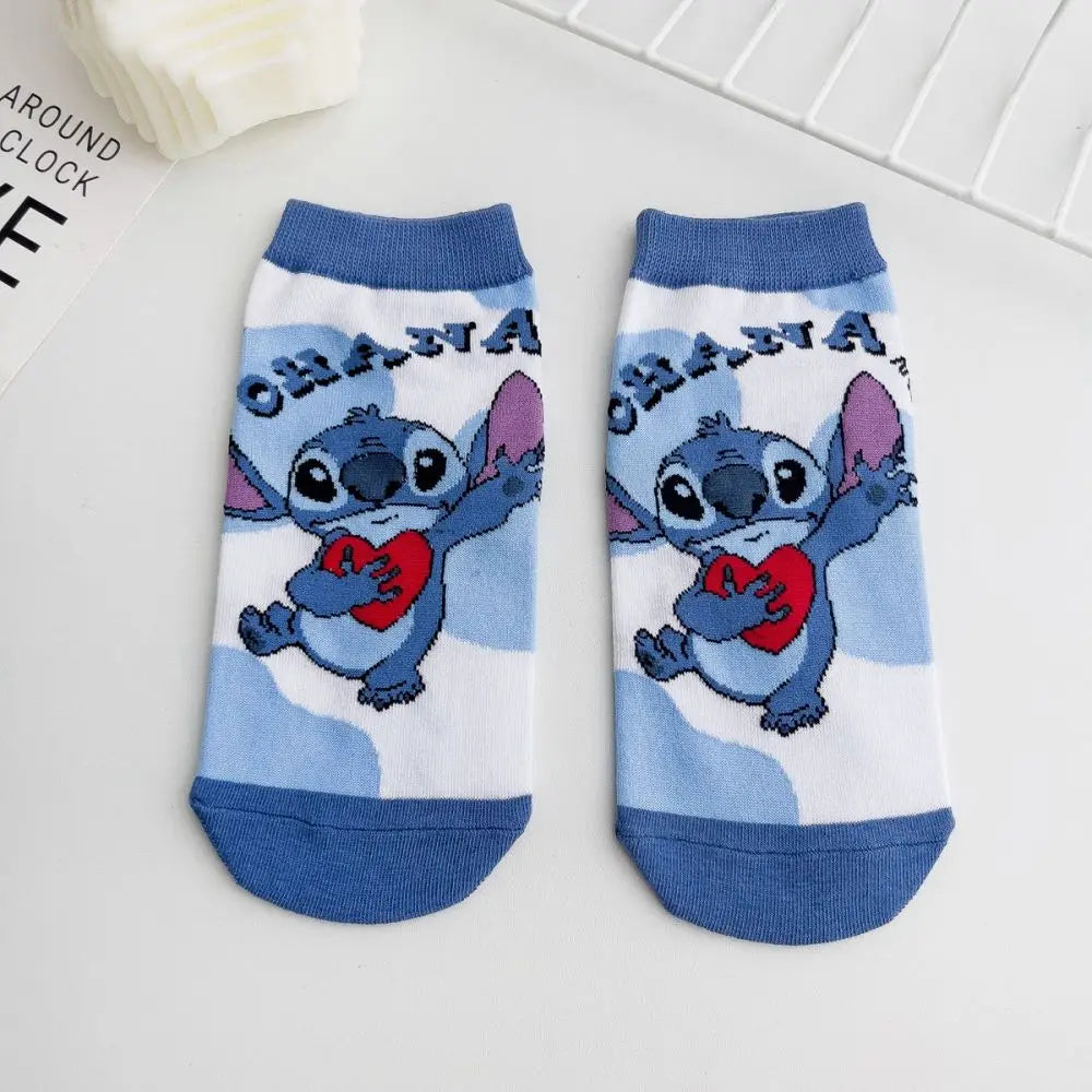 Chaussettes de dessin animé Disney Stitch - Chaussettes en coton pour enfants, cadeaux de Noël Kawaii pour garçons ou filles