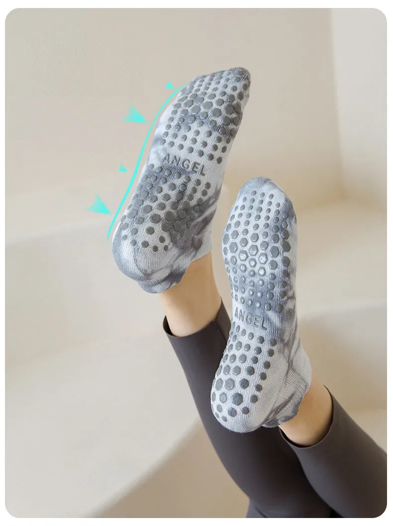 Women's trendy cotton tie-dyed yoga socks with silicone non-slip grip for stylish pilates yoga appearances low-ankle comfort