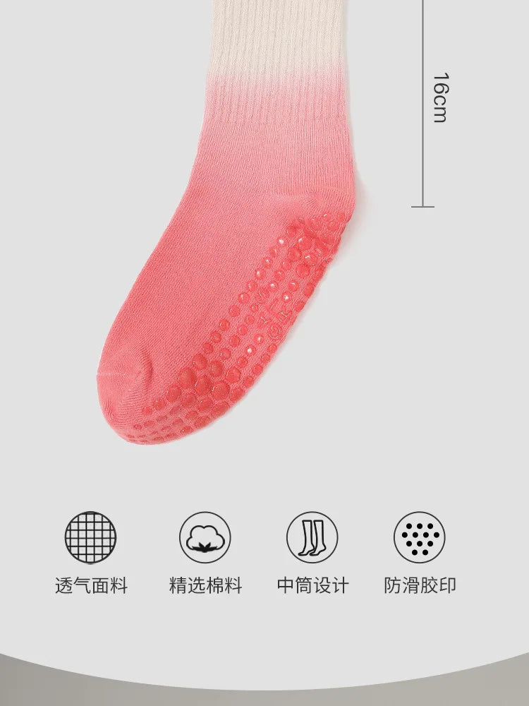 non-slip Mid-Tube Gradient Yoga Socks from breathable Cotton for Comfort for Women's Dance, Ballet, Pilates, yoga and exercise