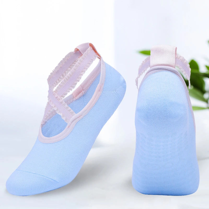 Solid color yoga pilates ballet socks with silicone< non-slip, backless socks for breathable comfort in dance and sports