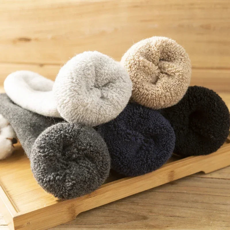 Premium unisex wool blend socks, for both men and women seeking warmth and durability