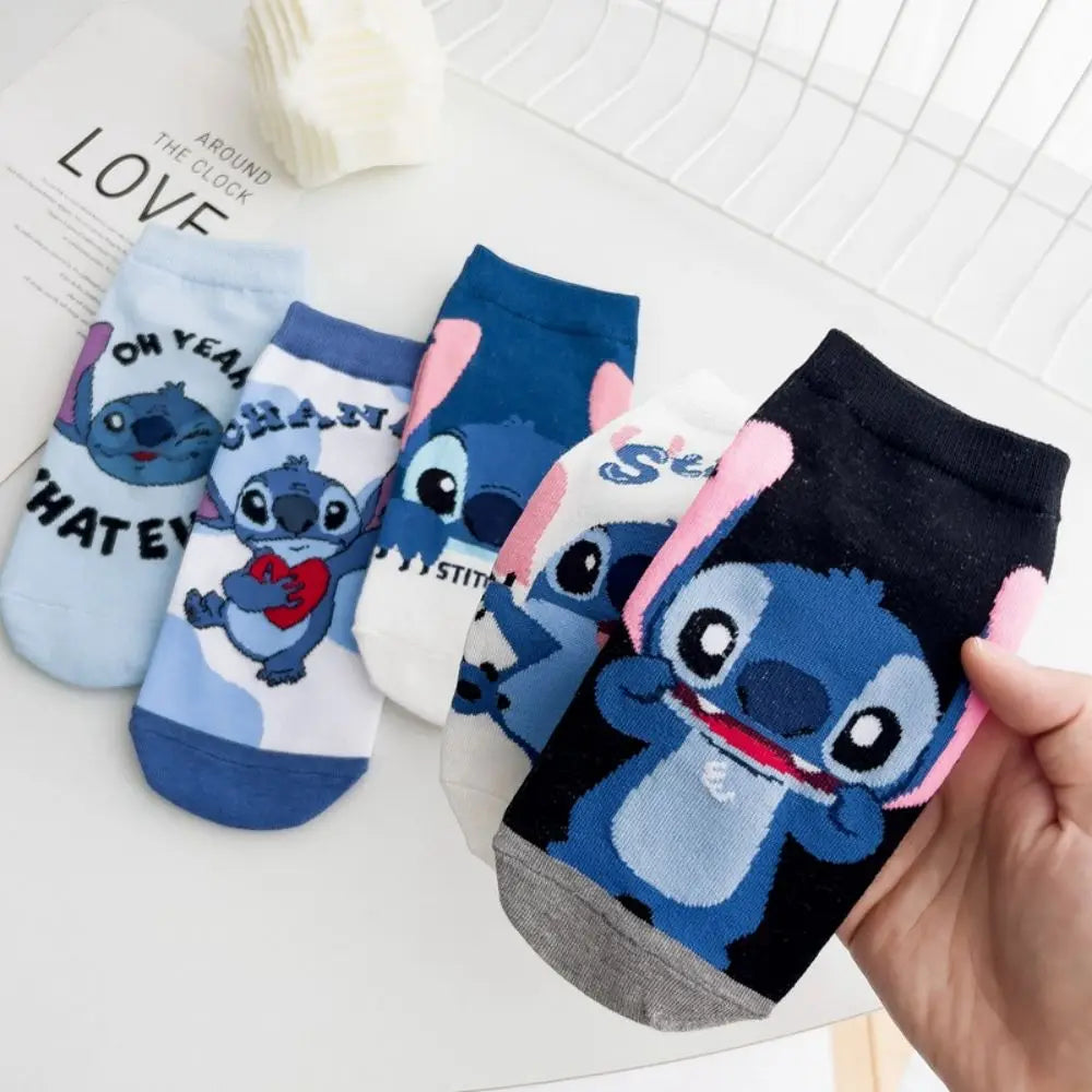 Chaussettes de dessin animé Disney Stitch - Chaussettes en coton pour enfants, cadeaux de Noël Kawaii pour garçons ou filles