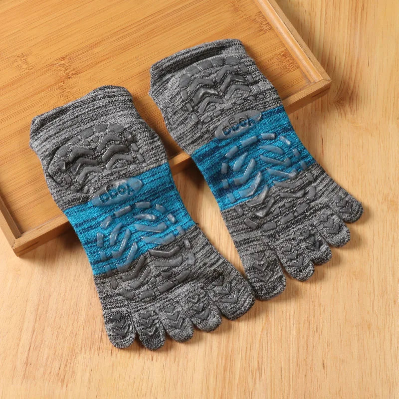 Full toe yoga socks cotton, cartoon design, silicone non-slip grip, perfect for pilates yoga barre workout or general fitness activities or workout