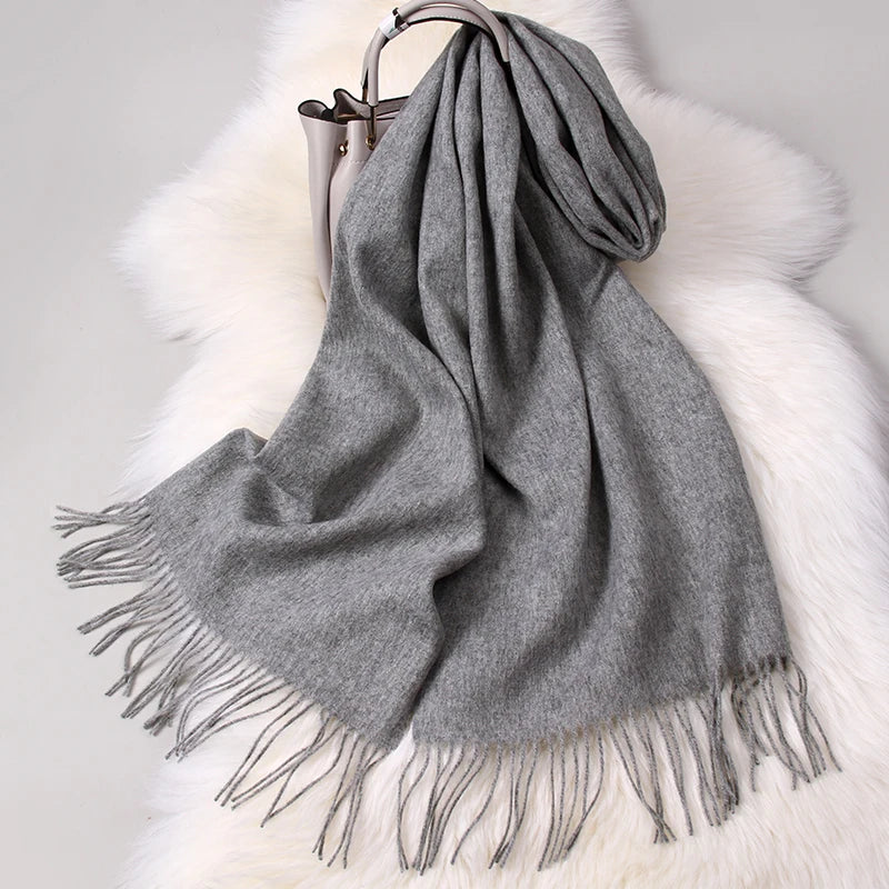 Eleganter Schal/Pashmina aus reiner Wolle mit Quasten 