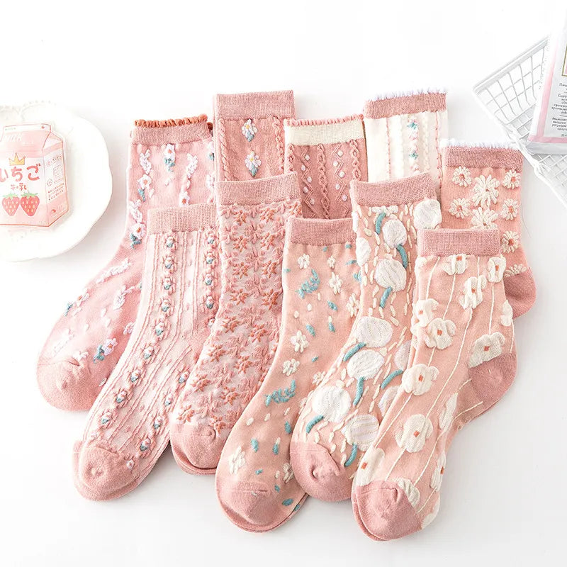 5 Pairs of Retro Embroidery Woman and girls Socks