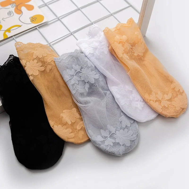 Women's cute elegant  lace ankle socks