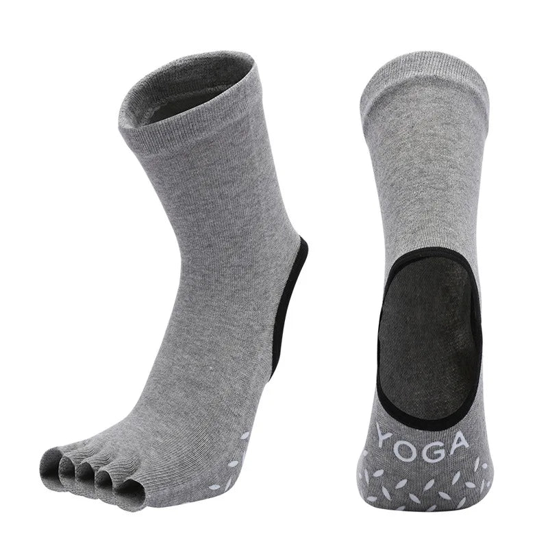 Chaussettes de yoga Pilates sans orteils antidérapantes en silicone avec cinq doigts pour les femmes en fitness, sport, danse, ballet – socquettes élégantes pour les femmes actives