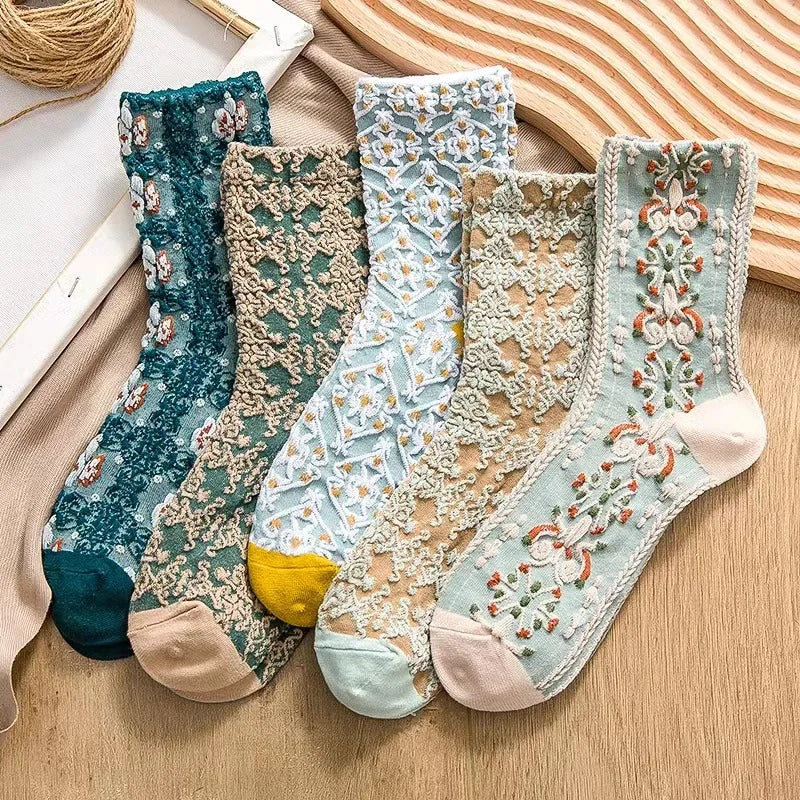 5 Pairs of Retro Embroidery Woman and girls Socks