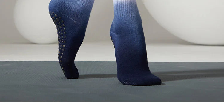 Chaussettes de yoga antidérapantes à dégradé mi-tube en coton respirant pour plus de confort pour la danse, le ballet, le Pilates, le yoga et l'exercice pour femmes