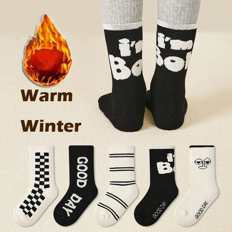 Chaussettes d'hiver chaudes en coton épais avec lettres et motif rayé pour garçons et filles – chaussettes pour bébé, chaussettes pour enfants (5 paires)