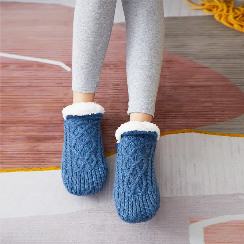 Cozy winter warmth with knitted socks for men with non-slip foot warmer snow cold fuzzy