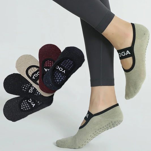 Chaussettes de yoga antidérapantes en silicone à pois en coton pour femmes - compagnon parfait pour le Pilates, design élégant et invisible