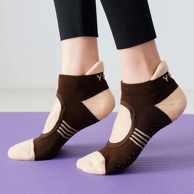 Rückenfreie Pilates-Socken für Damen mit Handtuchboden – atmungsaktive, rutschfeste Yoga-Socken, Baumwoll-Ballett-Tanz-Sportsocken für Fitnessstudio