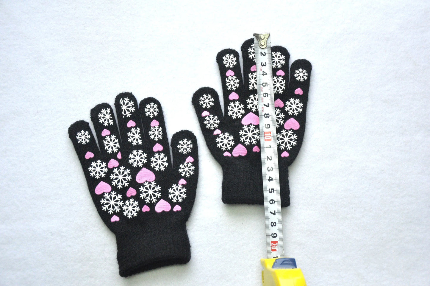 Warm cozy snowflake love print mittens gloves for kids 6-11Y