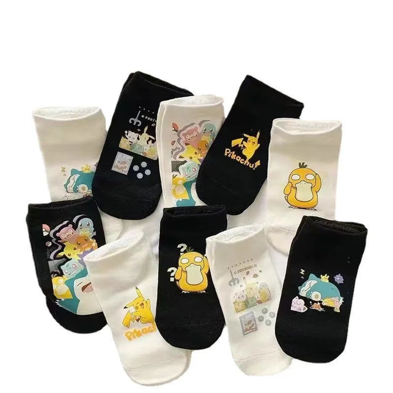 Von Pokémon inspirierte Boxsocken mit Gengar, Charmander, Squirtle und weiteren Kindern, Jungen und Mädchen