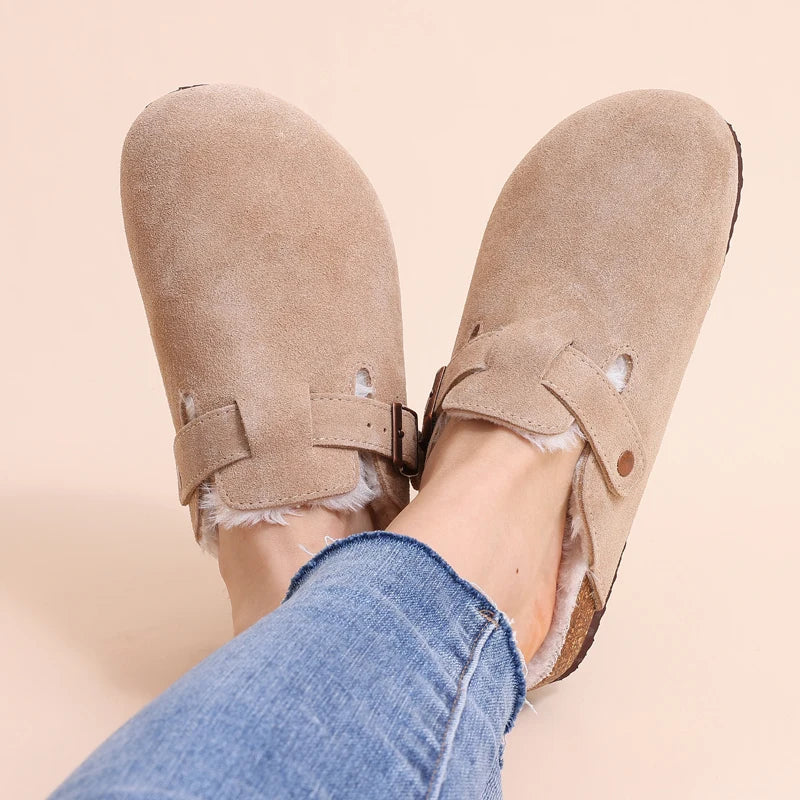 Winter com warm fur clogs for women  luxurious cork mules and fuzzy slippers with short plush, perfect indoor-outdoor warmth and style