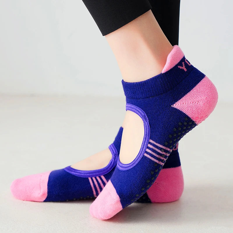 Chaussettes Pilates dos nu pour femmes avec fond de serviette - chaussettes de yoga respirantes et antidérapantes, chaussettes de sport de danse de ballet en coton pour salle de fitness