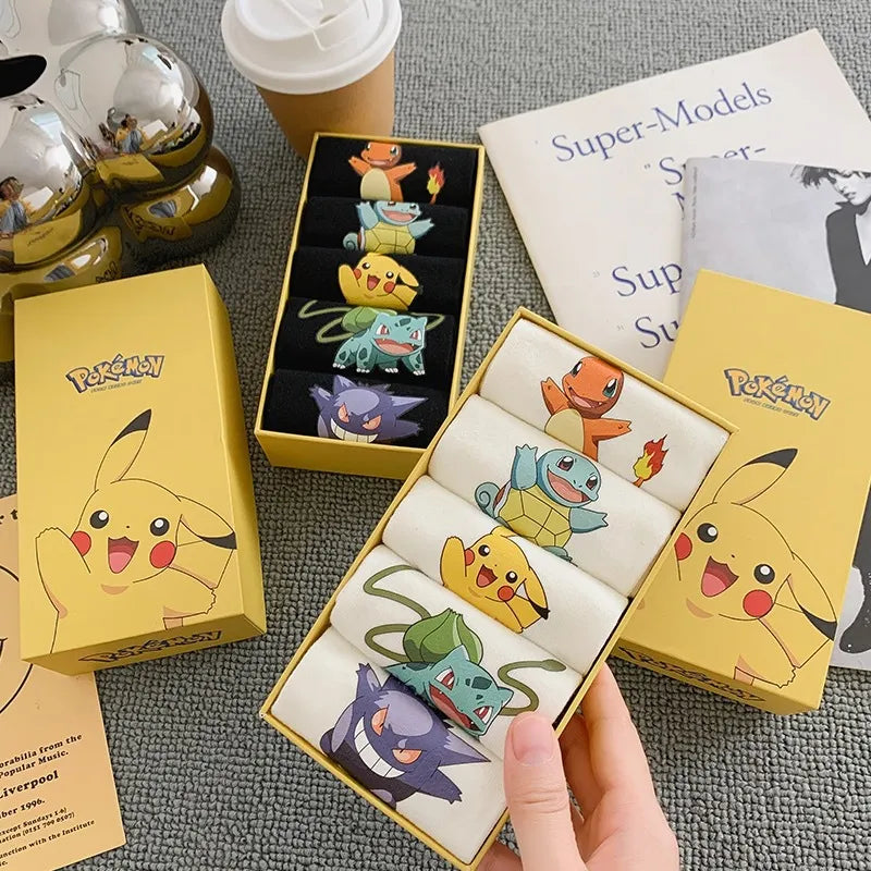 Von Pokémon inspirierte Boxsocken mit Gengar, Charmander, Squirtle und weiteren Kindern, Jungen und Mädchen