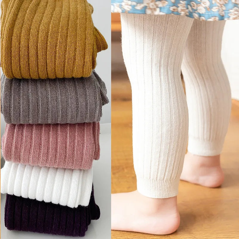 Gemütlicher Stil für neugeborene Mädchen und Jungen, gerippte Baumwollhose, Strumpfhose, Beinstulpen – einfarbige Leggings für Kinder (0–6 Jahre).